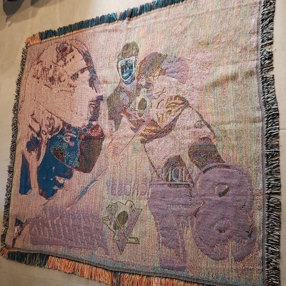 Nhlpa Sidney Crosby Pittsburgh Penguins Throw Tapestry Blanket Black Gold Trim - Picture 6 of 11